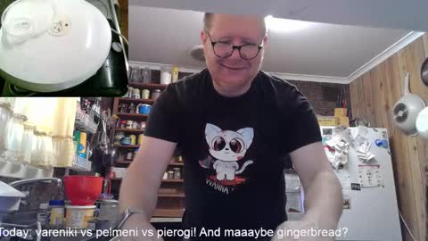 Snapshot of cookieliquor chatting on February 2, 7:41 am Cookie - I do cooking streams occasionally. Next stream online show from February 2, 7:41 am