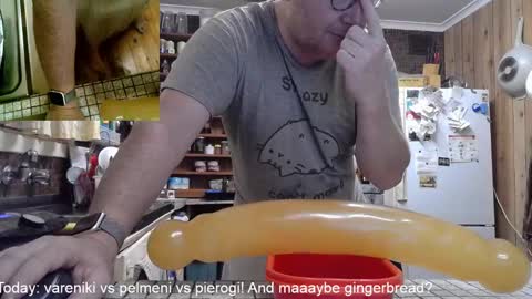 Snapshot of cookieliquor chatting on February 3, 3:38 pm Cookie - I do cooking streams occasionally. Next stream online show from February 3, 3:38 pm