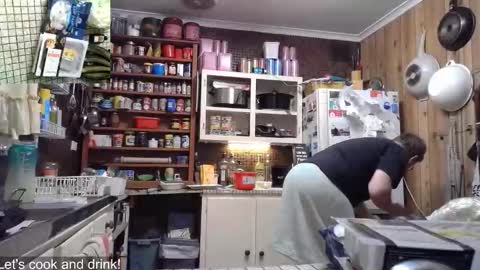 Snapshot of cookieliquor chatting on September 13, 8:44 pm Cookie - I do cooking streams occasionally. Next stream online show from September 13, 8:44 pm