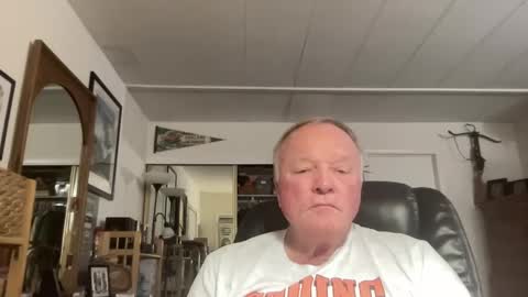 cookoosnest online show from October 22, 4:59 am