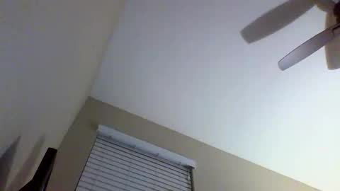 Snapshot of cooldude122222 chatting on January 29, 6:22 am cooldude122222 online show from January 29, 6:22 am