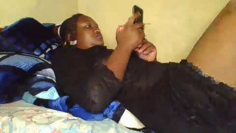 coolgirl001 online show from February 9, 11:18 pm