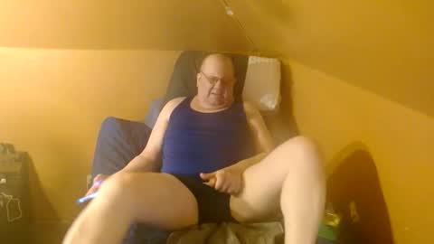 coolnow1989 online show from March 15, 4:32 pm