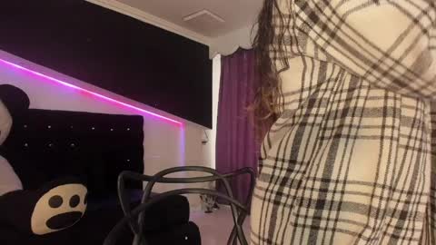 Coral  online show from April 8, 12:19 pm