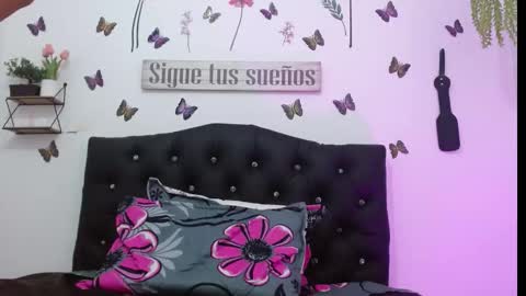 Coral Villalobos online show from February 12, 7:06 pm