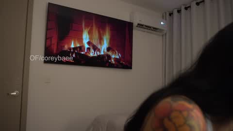 Snapshot of coreybae chatting on January 9, 2:33 am coreybae online show from January 9, 2:33 am