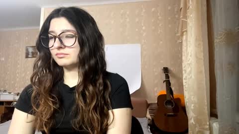 Elisheva online show from November 14, 2:19 pm