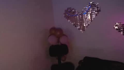 Snapshot of corvus_b chatting on September 17, 10:57 pm Corvus B online show from September 17, 10:57 pm