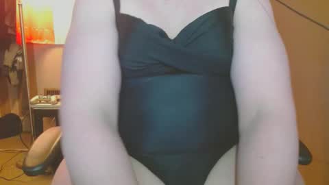 cosmicjones88 online show from February 8, 2:38 pm