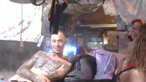 Snapshot of cotybonilla chatting on October 8, 9:59 am Leftys Way online show from October 8, 9:59 am