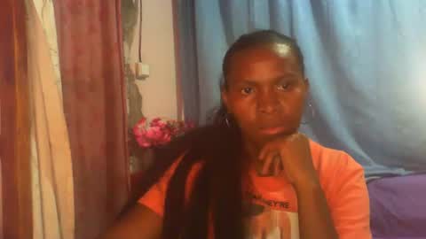 couleur_vanille online show from December 3, 12:34 pm