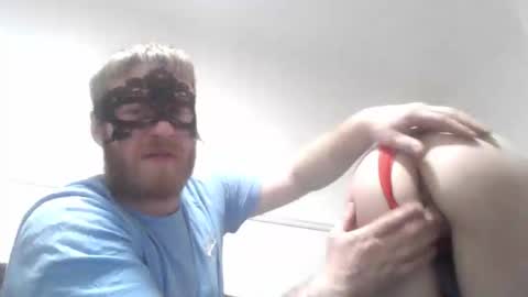 couple909090 online show from April 23, 11:17 pm