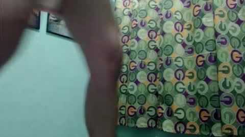 courthney_27 online show from May 1, 9:25 am