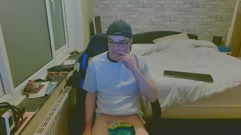 Cre8 craigy1605 TikTok craig..gray online show from March 3, 10:42 pm