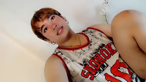 Snapshot of crazy_vixen chatting on February 4, 6:17 pm Hot Ayisha online show from February 4, 6:17 pm