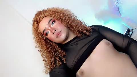 Snapshot of crazy_vixen chatting on February 21, 6:15 pm Hot Ayisha online show from February 21, 6:15 pm