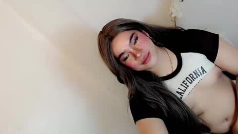 Snapshot of crazy_vixen chatting on January 23, 7:18 pm Hot Ayisha online show from January 23, 7:18 pm