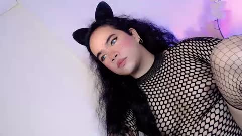 Snapshot of crazy_vixen chatting on February 19, 4:44 am Hot Ayisha online show from February 19, 4:44 am