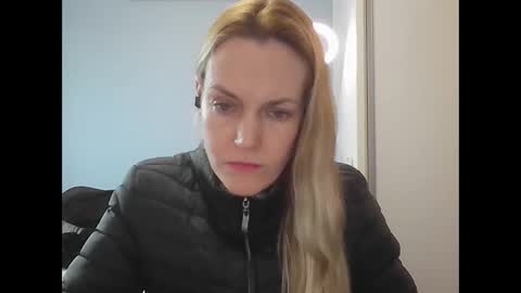 Anny online show from June 2, 10:50 am