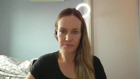 Anny online show from December 17, 10:55 am