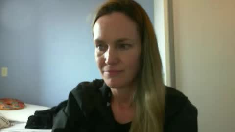 Snapshot of crazyanny chatting on October 2, 5:12 pm Anny online show from October 2, 5:12 pm
