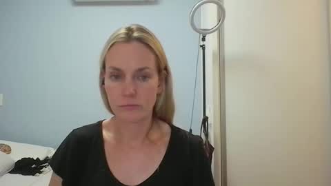 Anny online show from January 9, 7:08 pm