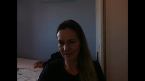 Snapshot of crazyanny chatting on October 16, 11:10 am Anny online show from October 16, 11:10 am
