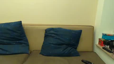 Kelly   online show from March 12, 5:16 pm