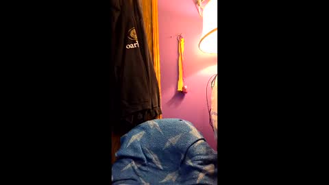 crazygirl802 online show from April 19, 10:23 pm