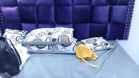 diosalinda online show from October 27, 8:20 pm