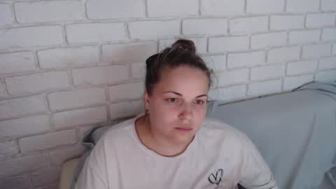 Crazyy Girl  online show from October 23, 3:57 pm