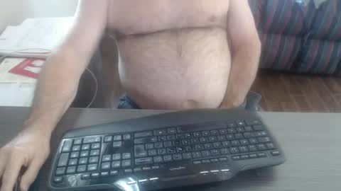 Creamormilk online show from November 19, 2:49 pm