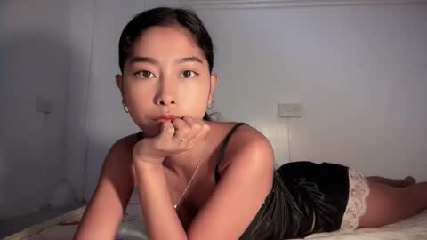 Snapshot of creamy_sexy chatting on September 29, 9:30 am mika online show from September 29, 9:30 am