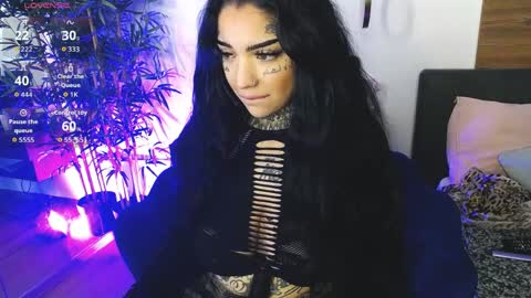 Sophie online show from April 5, 7:16 am