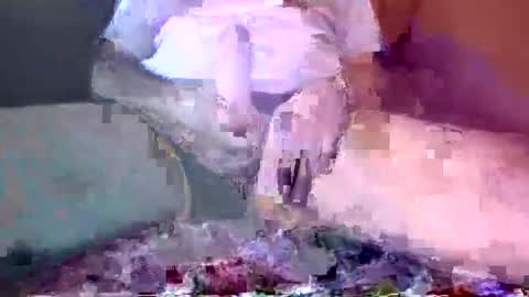 cremestaaf3 online show from October 14, 6:49 am