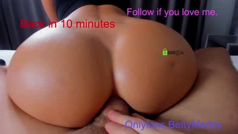 Gold Couple online show from December 16, 12:44 pm