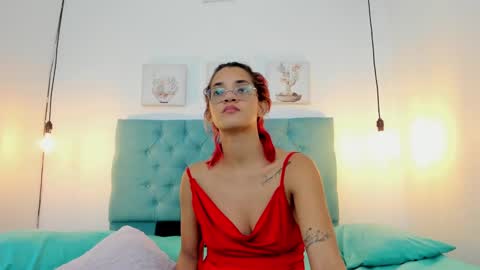 cris_dulce online show from September 14, 8:10 pm