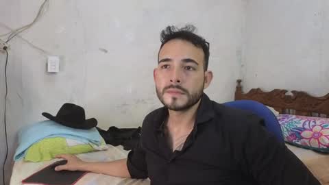 Snapshot of cris_simons chatting on December 7, 9:17 pm cris_simons online show from December 7, 9:17 pm