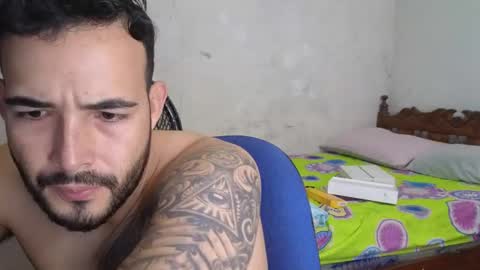 Snapshot of cris_simons chatting on February 27, 2:43 pm cris_simons online show from February 27, 2:43 pm