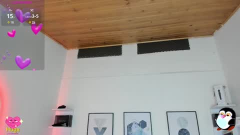 Snapshot of cristal__hot_1 chatting on March 7, 10:56 am Cristal online show from March 7, 10:56 am