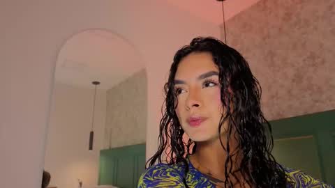 Snapshot of cristal_roberts_ chatting on October 16, 1:11 pm Cristal online show from October 16, 1:11 pm