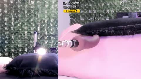 cristal_thompson_ online show from May 29, 12:47 pm