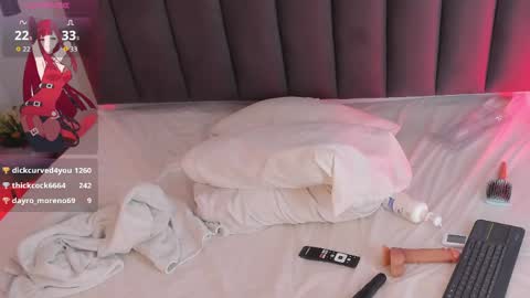 cristalfoxy_ online show from May 15, 11:12 pm