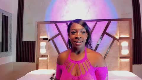 cristin  online show from November 19, 7:01 pm