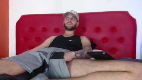 cristian hot9 online show from December 3, 11:38 pm