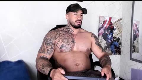 Snapshot of cristian_walker chatting on October 19, 9:58 am cristian walker online show from October 19, 9:58 am
