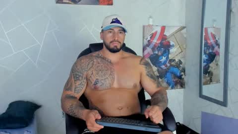 Snapshot of cristian_walker chatting on March 10, 3:41 pm cristian walker online show from March 10, 3:41 pm