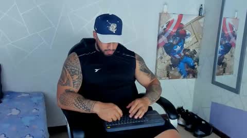 Snapshot of cristian_walker chatting on February 5, 9:18 pm cristian walker online show from February 5, 9:18 pm