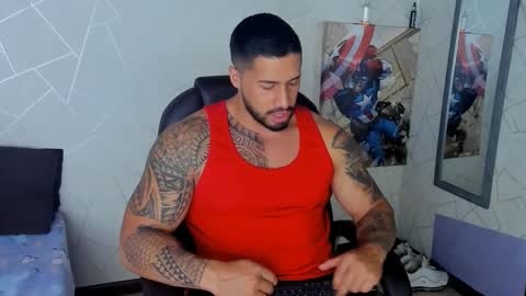 Snapshot of cristian_walker chatting on February 22, 2:41 pm cristian walker online show from February 22, 2:41 pm