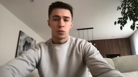 CristianoHailey online show from December 9, 10:00 am